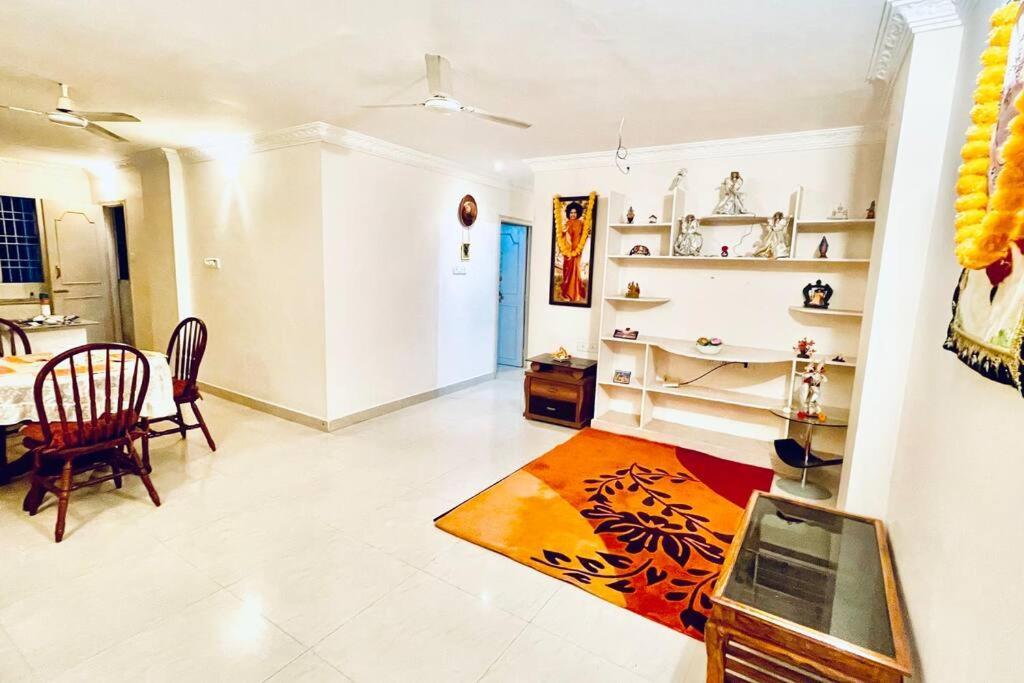 Shanthi Home Stay Puttaparthi Exteriér fotografie