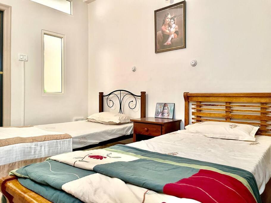 Shanthi Home Stay Puttaparthi Exteriér fotografie
